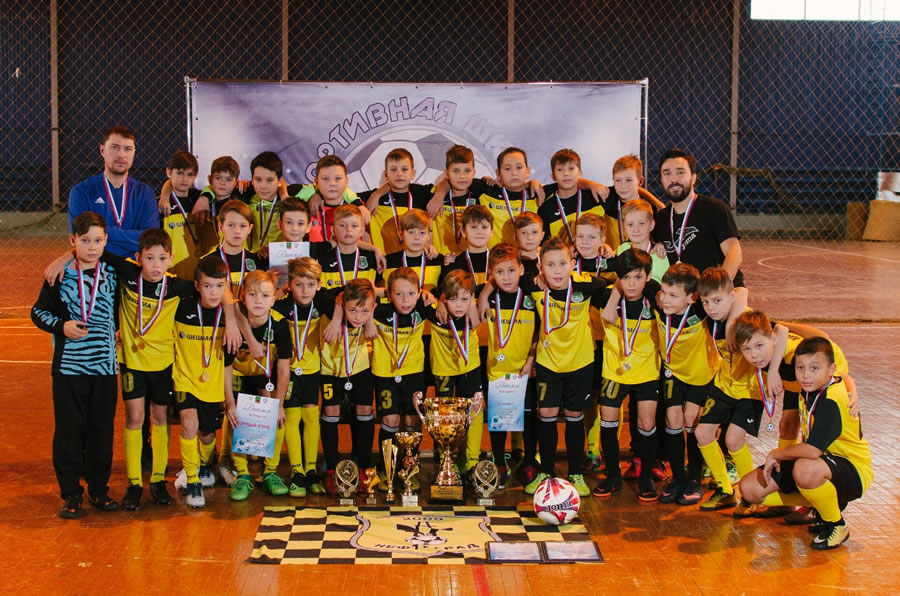 The team of Almetyevsk sports school "Alnas" has won in Russian National Football Tournament